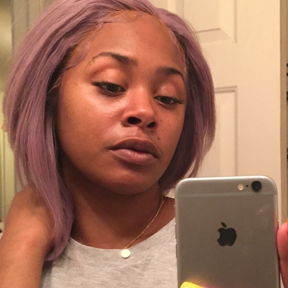 Meet your Posher, Courtney - Picture 1 of 4